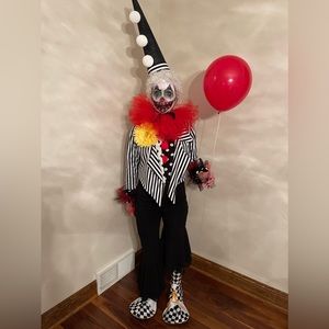 Halloween Costume: Women's